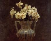 亨利方丹拉图尔 - Narcisses in an Opaline Glass Vase